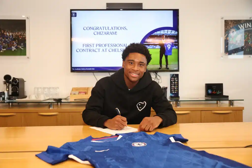 Ezenwanta Signs Pro Deal at Chelsea: Nigeria's Call? 2 Ezenwanta Signs Pro Deal at Chelsea: Nigeria's Call?