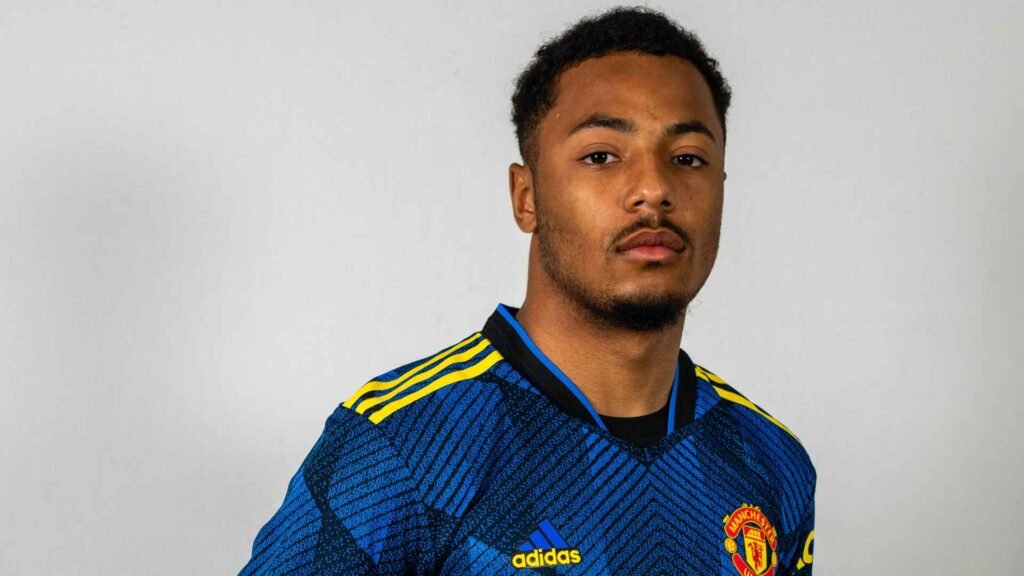 Hoogewerf: Ex-Man Utd Star Wants Super Eagles Call-Up