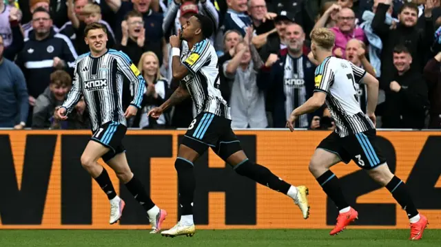 Ajayi Features As Hull Suffer First Defeat Of The Season At Newcastle 3 Ajayi Features As Hull Suffer First Defeat Of The Season At Newcastle